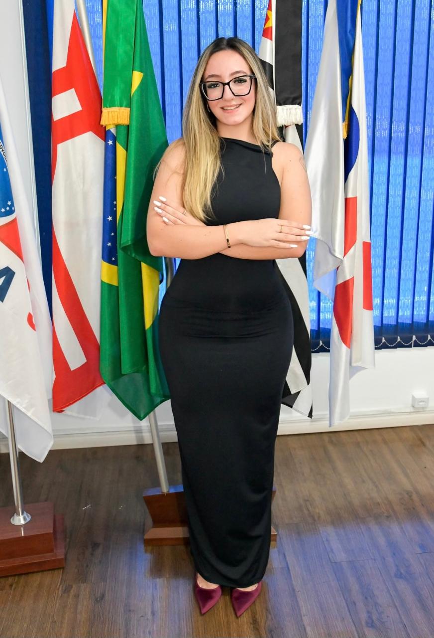 Dra. Beatriz Raial — Fundadora do escritório